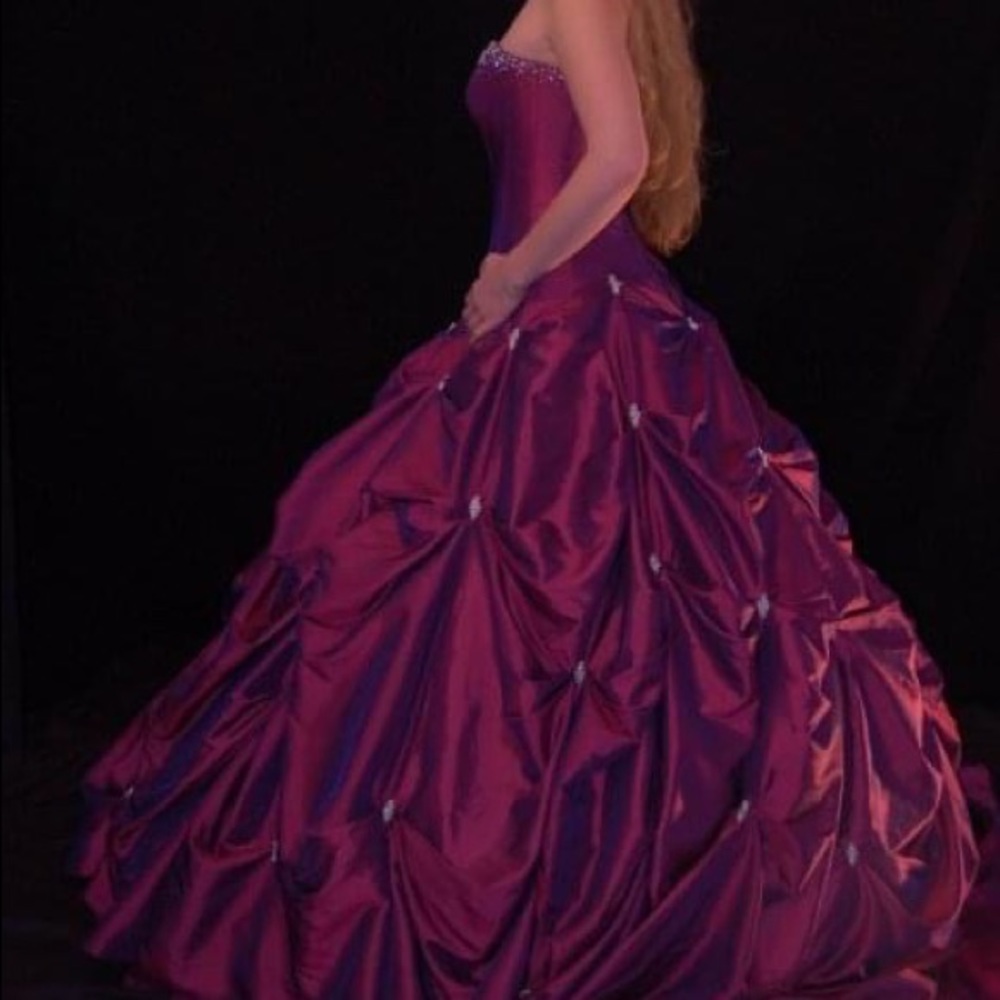 NEW! NWT Maggie Sottero Capri fuchsia size 6 wedding gown - Picture 11 of 15